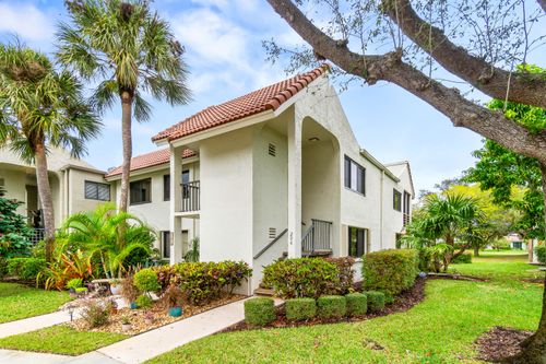 5687 Fairway Park Dr, Boynton Beach, FL, 33437-5810 | Card Image