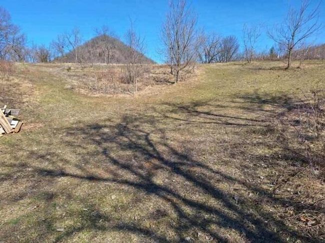 S4985 S Creek Rd, House other with 3 bedrooms, 2 bathrooms and null parking in Genoa WI | Image 35