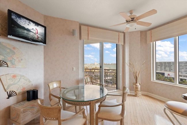 APT-906 - 1200 Gulf Blvd, Condo with 2 bedrooms, 2 bathrooms and null parking in CLEARWATER BEACH FL | Image 19
