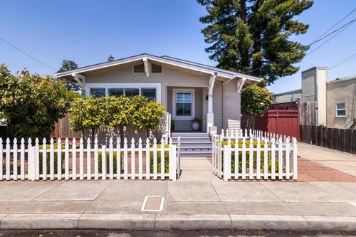 113 Washburn Ave, Santa Cruz, CA, 95060-2933 | Card Image