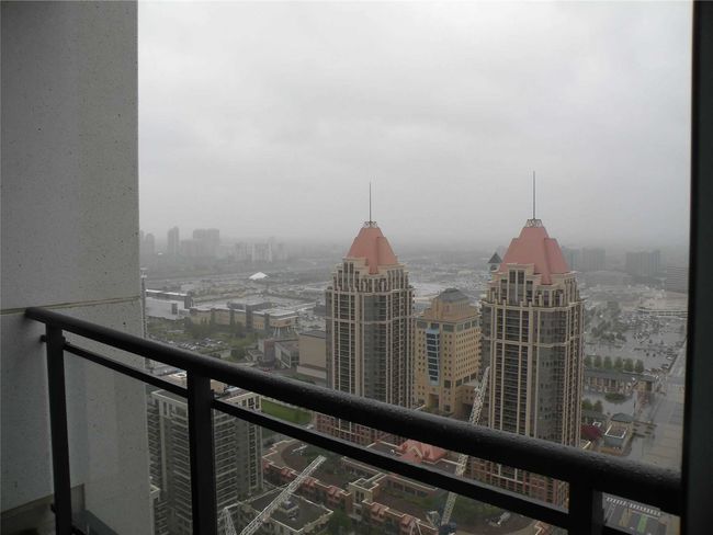 3608 - 510 Curran Pl, Condo with 1 bedrooms, 1 bathrooms and 2 parking in Mississauga ON | Image 12