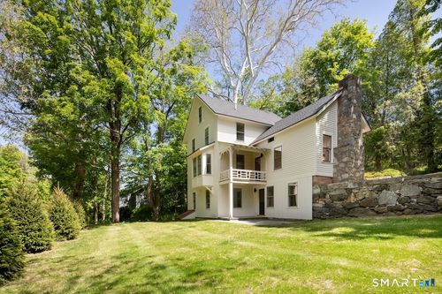 70 Railroad St, Canaan, CT, 06018-2010 | Card Image
