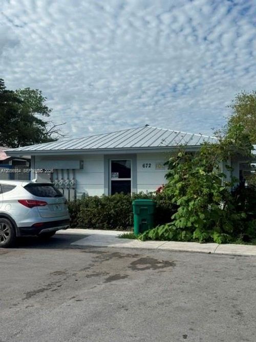 684 Nw 14th St, Florida City, FL, 33034-1850 | Card Image