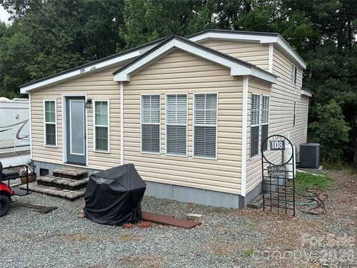 108 Hummingbird Cir, New London, NC, 28127 | Card Image