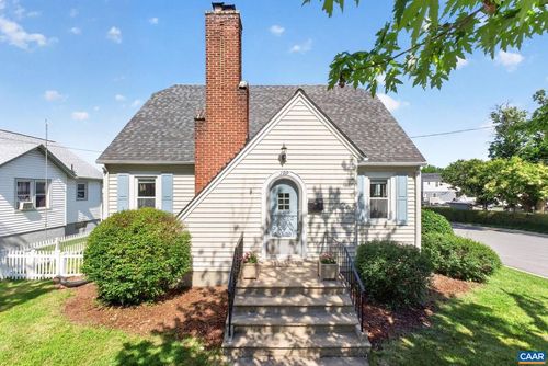 199 N Bath Ave, Waynesboro, VA, 22980-5026 | Card Image