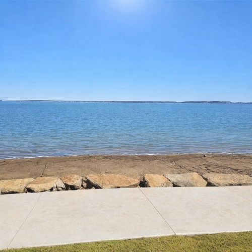 196 Johnston Ln, Runaway Bay, TX, 76426 | Card Image