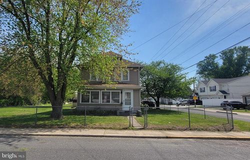 23 W Mispillion St, HARRINGTON, DE, 19952-1024 | Card Image