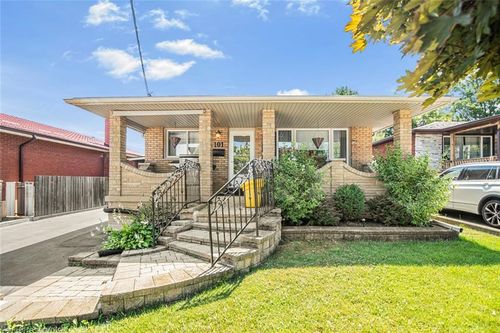 101 Victor Blvd, Hamilton, ON, L9A2V3 | Card Image