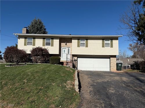 825 6th St Ne, North Canton, OH, 44720-2164 | Card Image