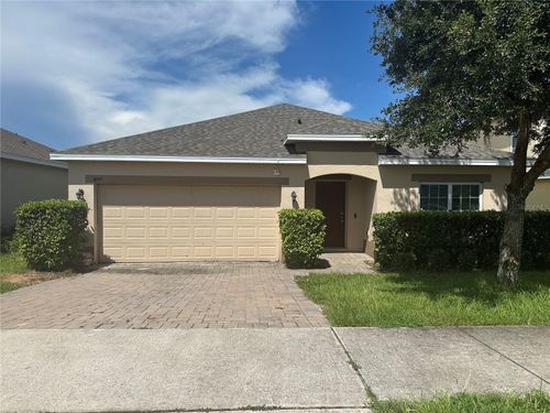 477 Kestrel Dr, Groveland, FL, 34736-8053 | Card Image