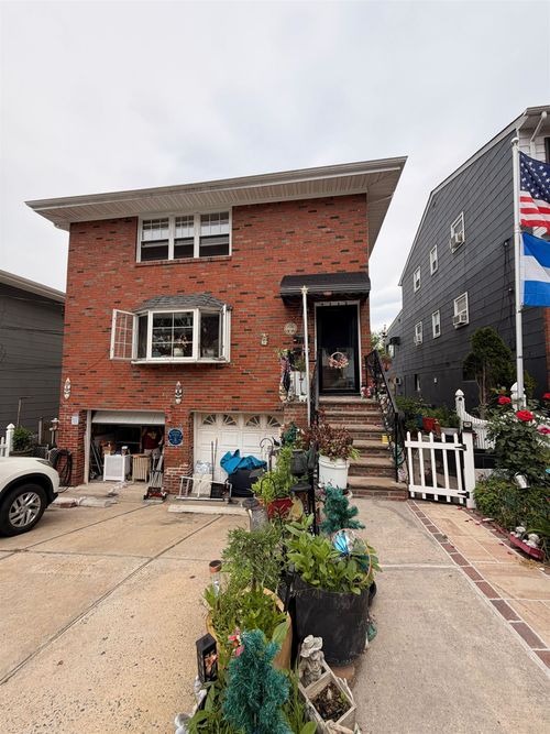 5215 Meadowview Ave, North Bergen, NJ, 07047 | Card Image