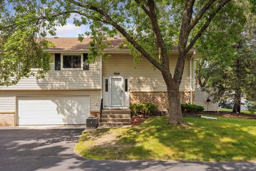 1171 Timbershore Ln, Eagan, MN, 55123-2332 | Card Image