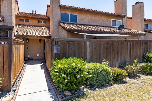 apt-c-16595 Terrace Ln, Fontana, CA, 92335-0304 | Card Image