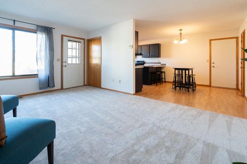 apt-6-5425 Orleans Ln N, Plymouth, MN, 55442-1986 | Card Image