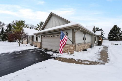 N160W18903 Oakland Drive, Jackson, WI, 53037 | Card Image