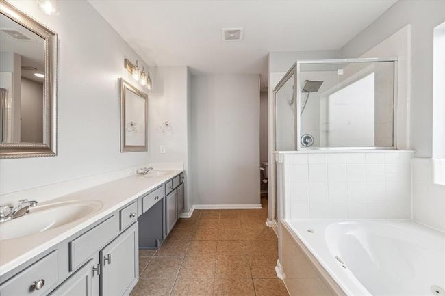 4707 Cypress Bend Ct, House other with 4 bedrooms, 3 bathrooms and 2 parking in Pearland TX | Image 12