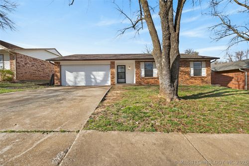 316 Vicksburg St, Broken Arrow, OK, 74011-3800 | Card Image