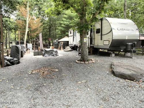 125 Doe Ln, Milford, PA, 18337-4103 | Card Image