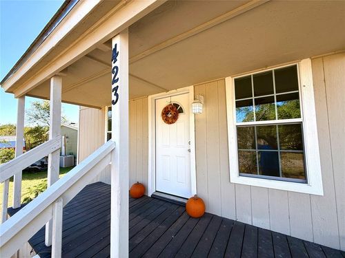 423 Loy St, Meeker, OK, 74855-9004 | Card Image