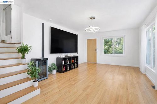 24849 2nd St, Hayward, CA, 94541-6807 | Card Image