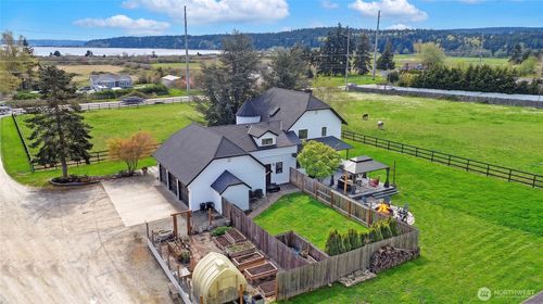 755 E North Camano Dr, Camano Island, WA, 98282 | Card Image
