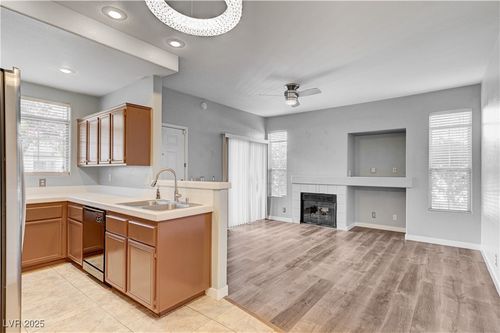 apt-911-2201 Ramsgate Dr, Henderson, NV, 89074-6117 | Card Image