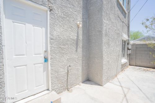 2-2330 N Dayton St, Phoenix, AZ, 85006-1687 | Card Image