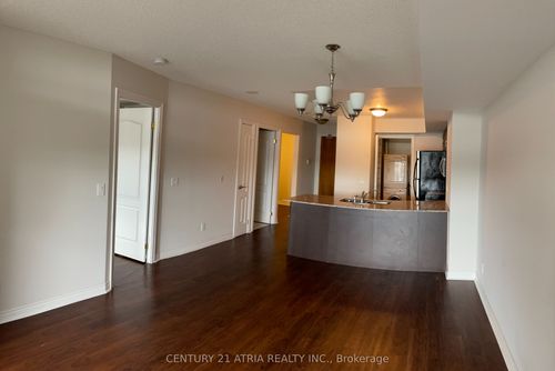 608-50 Disera Dr, Vaughan, ON, L4J9E9 | Card Image