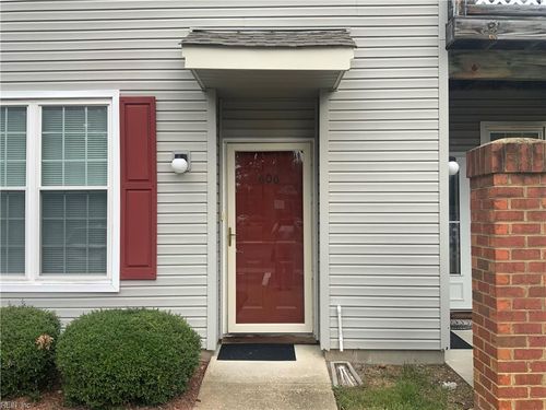 606 Day One Ct, Newport News, VA, 23602-9528 | Card Image