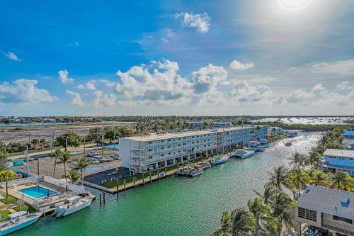 apt-302-21 Sombrero Blvd, Marathon, FL, 33050-2464 | Card Image