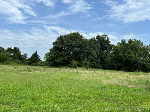 46206 Westech Rd, Shawnee, OK, 74804-9437 | Card Image