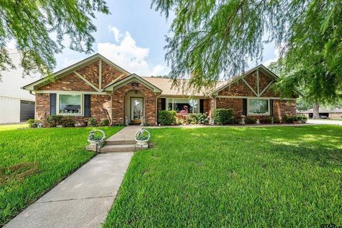 126 Fairway Dr, Bullard, TX, 75757-9370 | Card Image