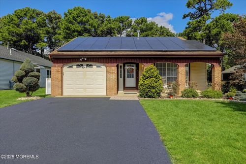 42 Twyford Ln, Manchester, NJ, 08759-6710 | Card Image
