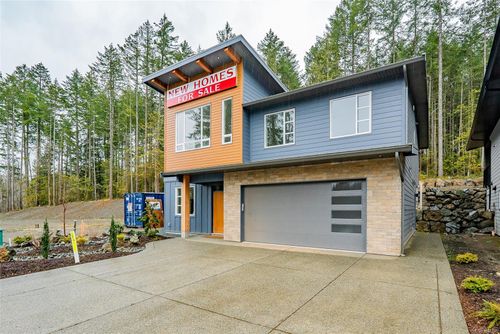 111 Raven Way, Ladysmith, BC, V9G0C2 | Card Image