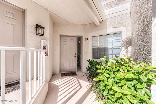 t103-7577 Silver Trumpet Ln, Naples, FL, 34109-0684 | Card Image