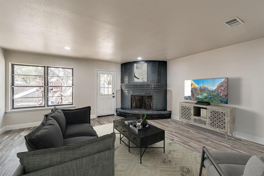 Simmons Rd, North Richland Hills, TX 76182