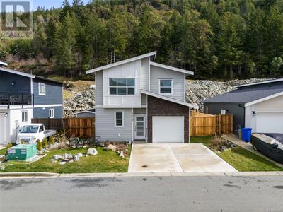 1075 Gammon Way, House other with 3 bedrooms, 3 bathrooms and 3 parking in Shawnigan Lake BC | Image 1