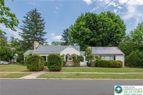 855 N Main St, ALLENTOWN, PA, 18104-3810 | Card Image
