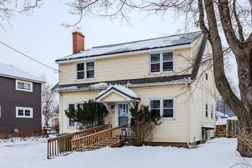 37 Queen St, Truro, NS, B2N2A9 | Card Image
