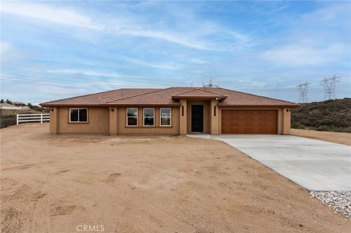 6850 Braceo St, Oak Hills, CA, 92344 | Card Image