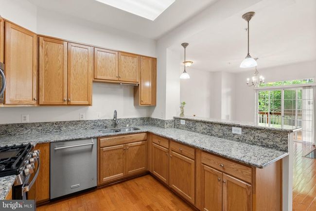 101 - 13800 Breezy Ridge Way, Townhouse with 3 bedrooms, 3 bathrooms and null parking in WOODBRIDGE VA | Image 15