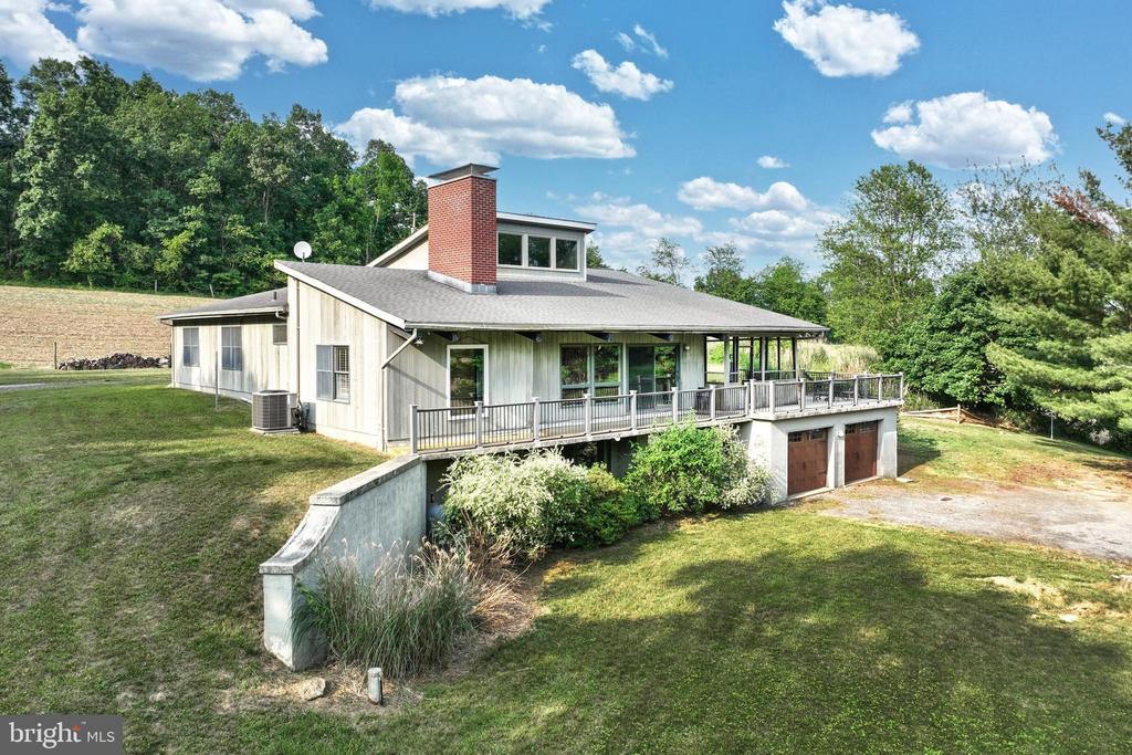 Shangri LA Rd, Stewartstown, PA 17363