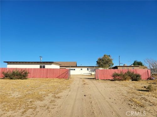  140th Street E, Lancaster, CA, 93535 | Card Image