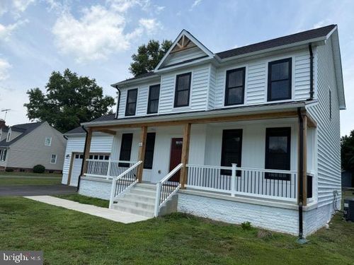 43 Lee St, Montross, VA, 22520-2781 | Card Image