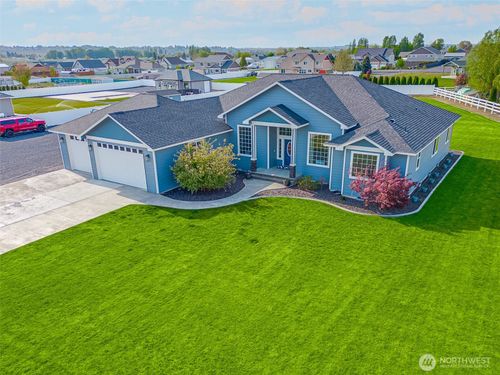 10223 Road 5.8 Ne, Moses Lake, WA, 98837-8331 | Card Image