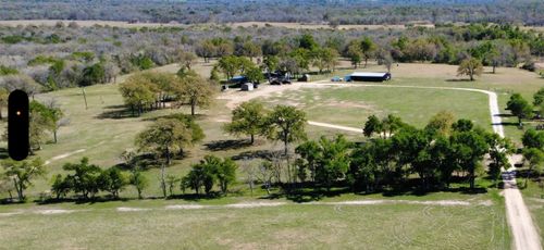 1042 Los Ranchitos Rd, Cameron, TX, 76520-5220 | Card Image