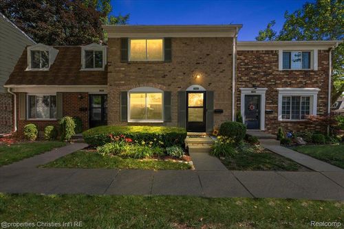 1982 Wickham St, Royal Oak, MI, 48073-1123 | Card Image