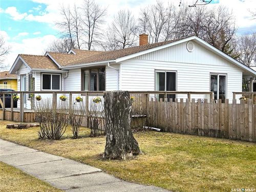 119 Alexander Ave, Canora, SK, S0A0T0 | Card Image