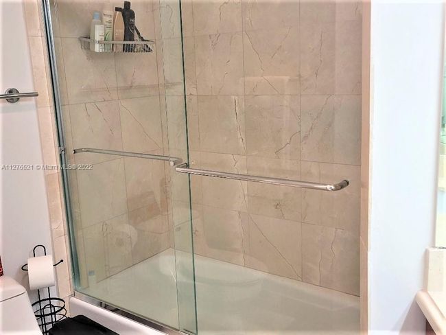 APT-2D - 4925 Collins Ave, Condo with 0 bedrooms, 1 bathrooms and null parking in Miami Beach FL | Image 23