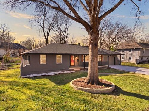 12718 Crystal Ave, Grandview, MO, 64030-2052 | Card Image